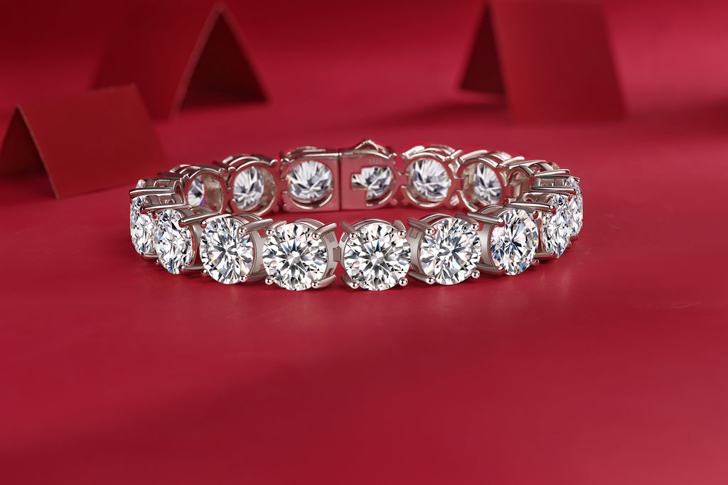 Half Summer Splendor - Luxurious And Fashionable Light Luxury Jewelry Silver Bracelet And Bracelet Set With Top-quality Moissanite, S925 Silver Plated Platinum.