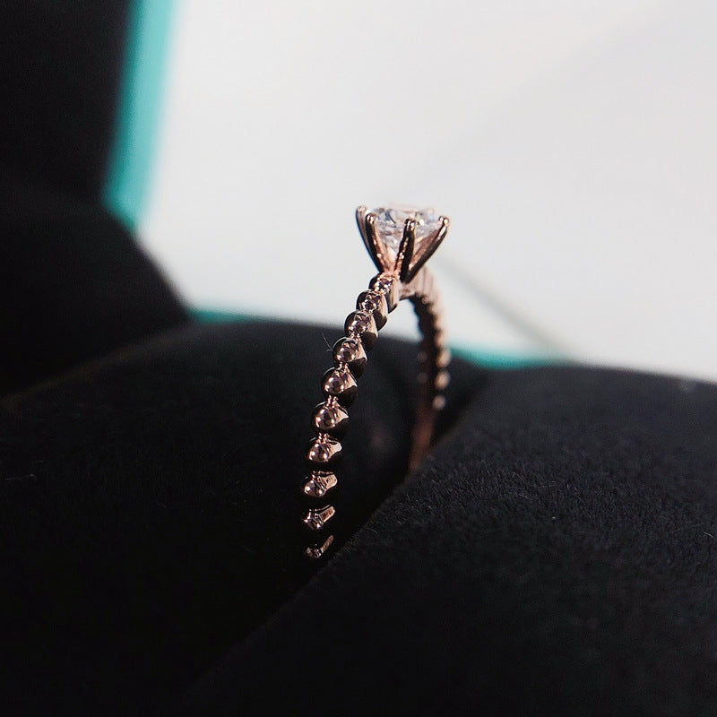 925 Silver Gold-plated Ring 30 Points Bead Edge Simple Temperament Moissanite